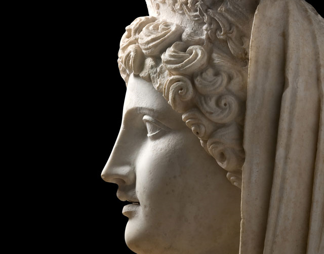 Bereket tanrıçası Demeter heykelinin başı. Roma İmparatorluğu Dönemi, MS 2. yüzyıl (MS 125-150).